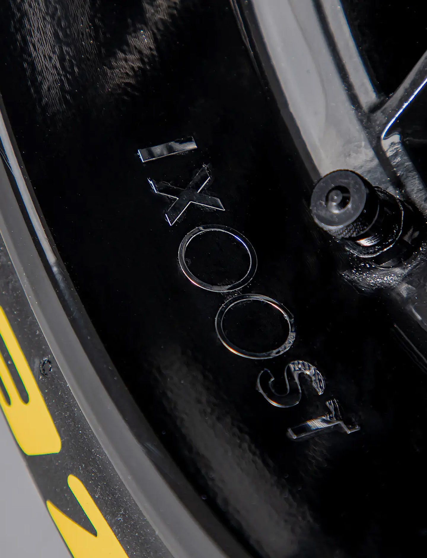 Pirelli x iXOOST speaker